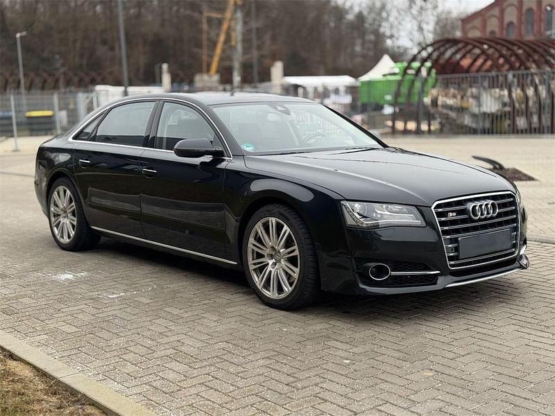 Gebraucht Audi S8 Comfort 250 PS (183 kW) 2012 Schwarz Limousine