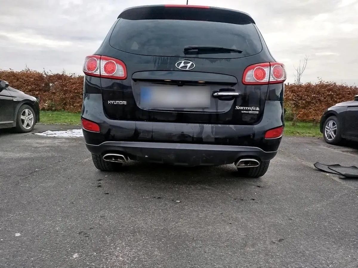 Gebraucht Hyundai Santa Fe 197 PS (144 kW) 2011 Schwarz SUV