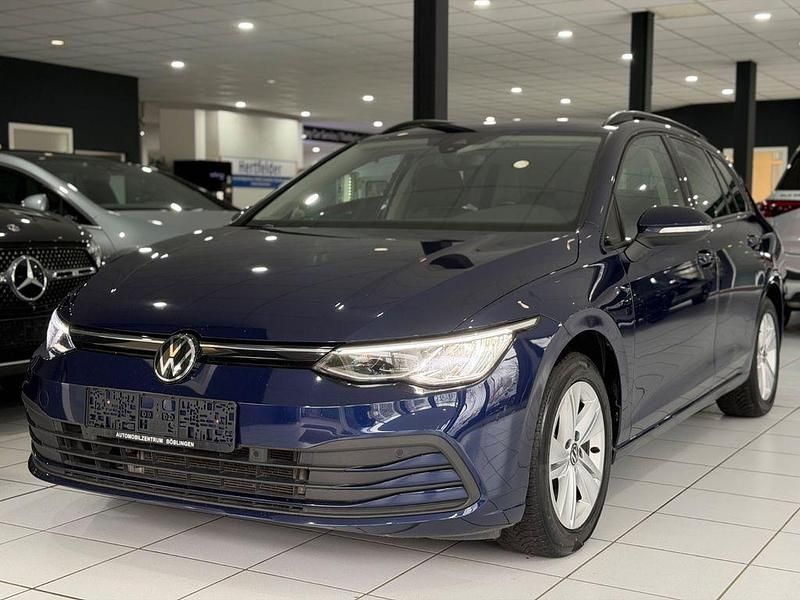Gebraucht VW Golf VIII Life 150 PS (110 kW) 2023 Blau Kombi