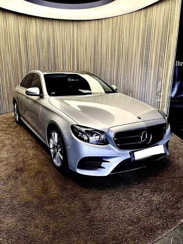 Silber Gebraucht 2020 Mercedes E400 AMG Limousine | 110.990 € - Bild 1/4