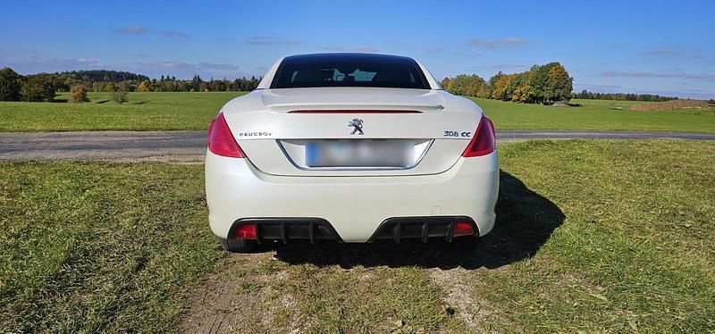Gebraucht Peugeot 308 CC 120 PS (88 kW) 2011 Weiß Cabrio