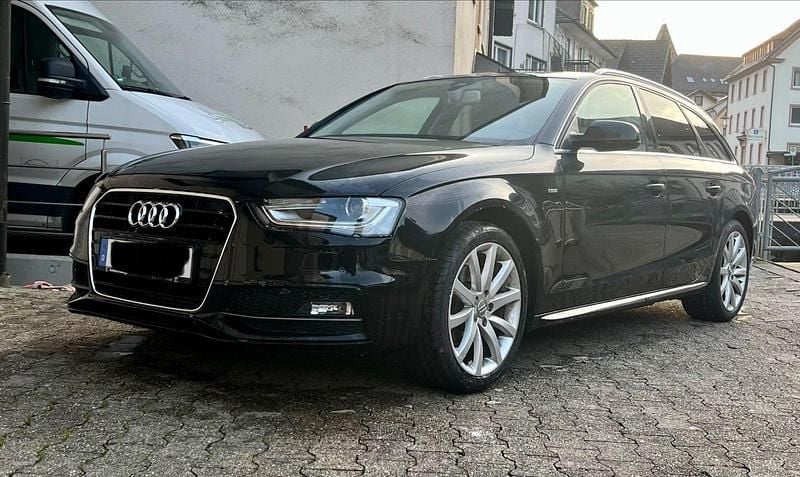 Gebraucht Audi A4 S-Line 177 PS (130 kW) 2014 Schwarz Kombi