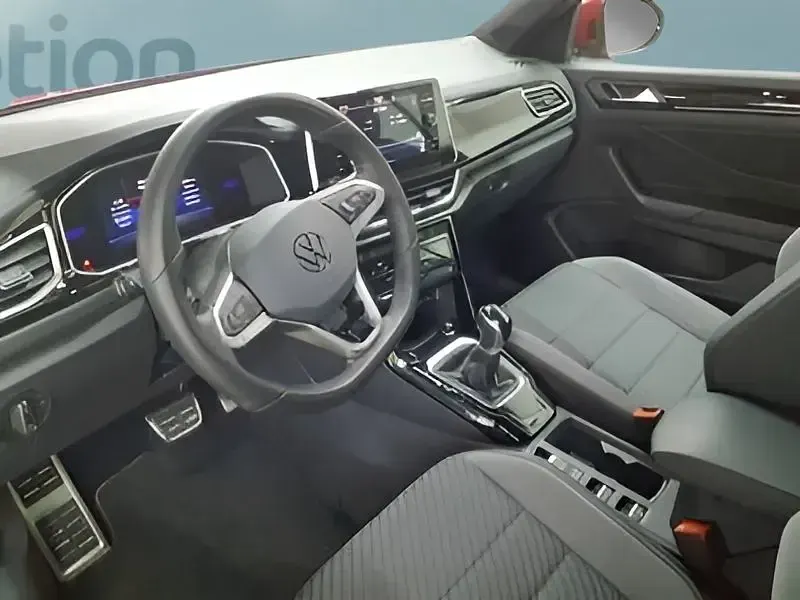 Gebraucht VW T-Roc 150 PS (110 kW) 2025 Rot SUV
