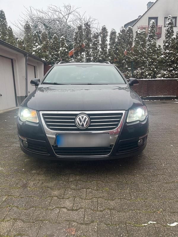 Schwarz Gebraucht 2008 VW Passat Kombi | 1.900 € (Superpreis) - Bild 1/4