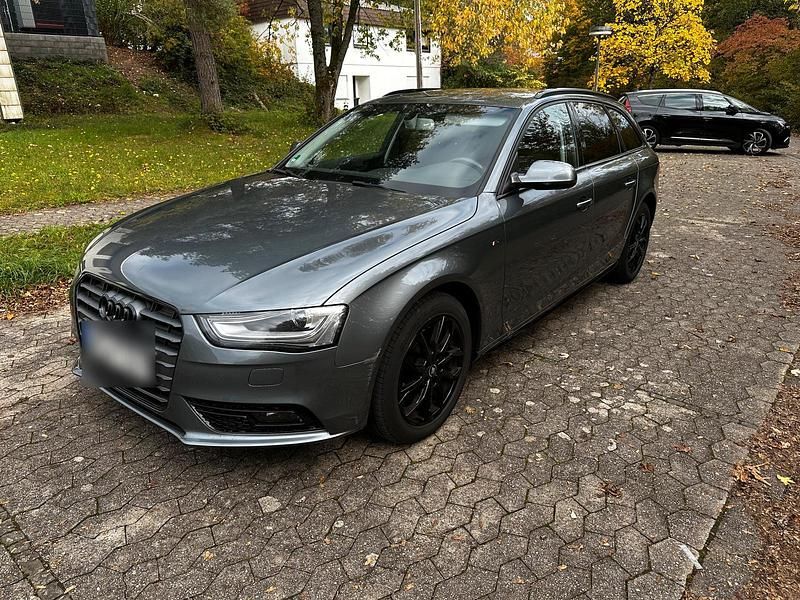 Gebraucht 2012 Audi A4 Kombi | 6.399 € (Guter Preis) - Bild 1/4