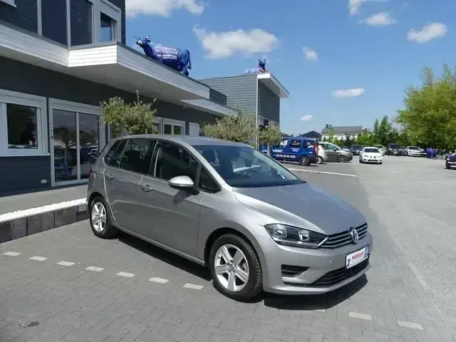 Gebraucht VW Golf VII Comfortline 125 PS (91 kW) 2015 Andere Limousine