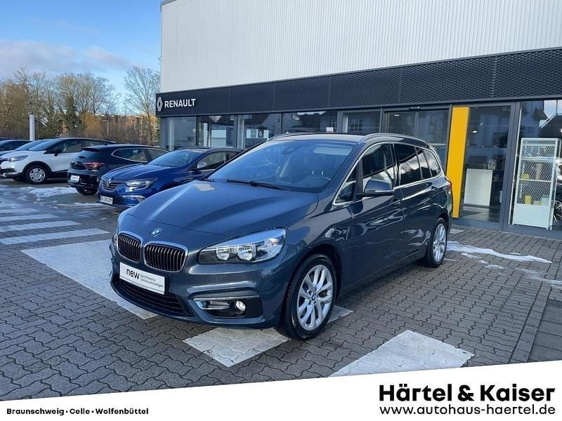 Grau Gebraucht 2016 BMW 218 Gran Tourer Luxury Line Van / Kleinbus | 11.590 € (Fairer Preis) - Bild 1/4