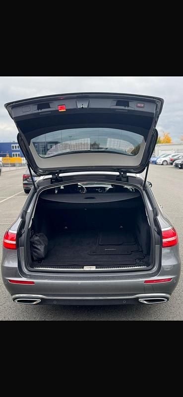 Brugt Mercedes E220 194 HK (142 kW) 2019 Grå Stationcar