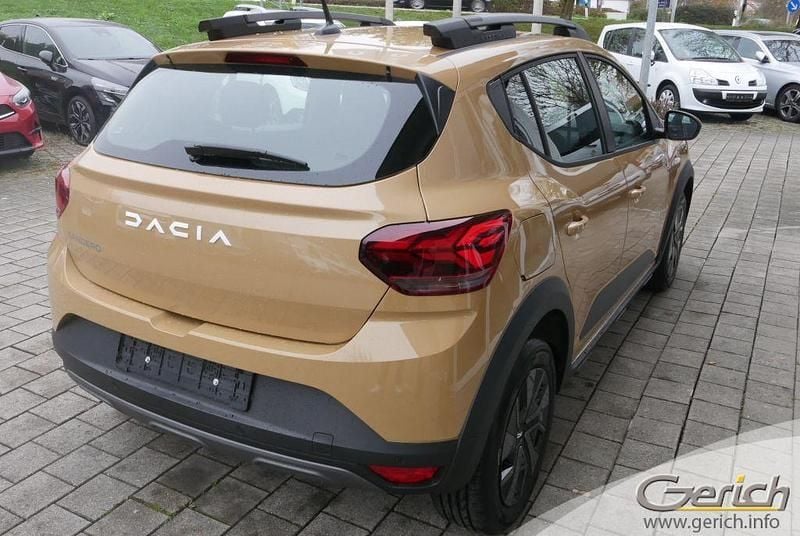 Gebraucht Dacia Sandero Expression 91 PS (66 kW) 2025 Safaribeige metallic Kleinwagen