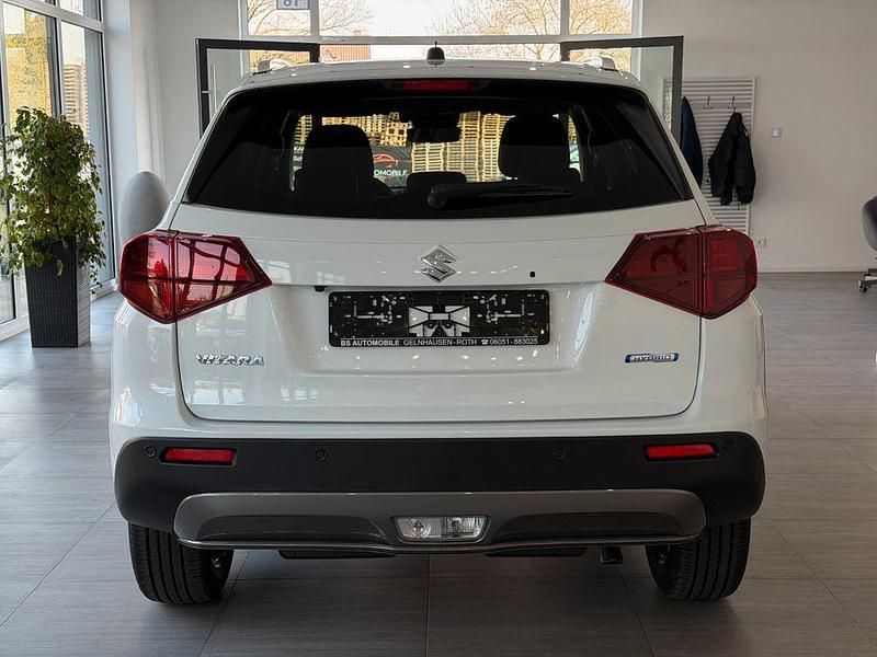 Nowe Suzuki Vitara Comfort+ 110 KM (80 kW) 2026 Biały SUV