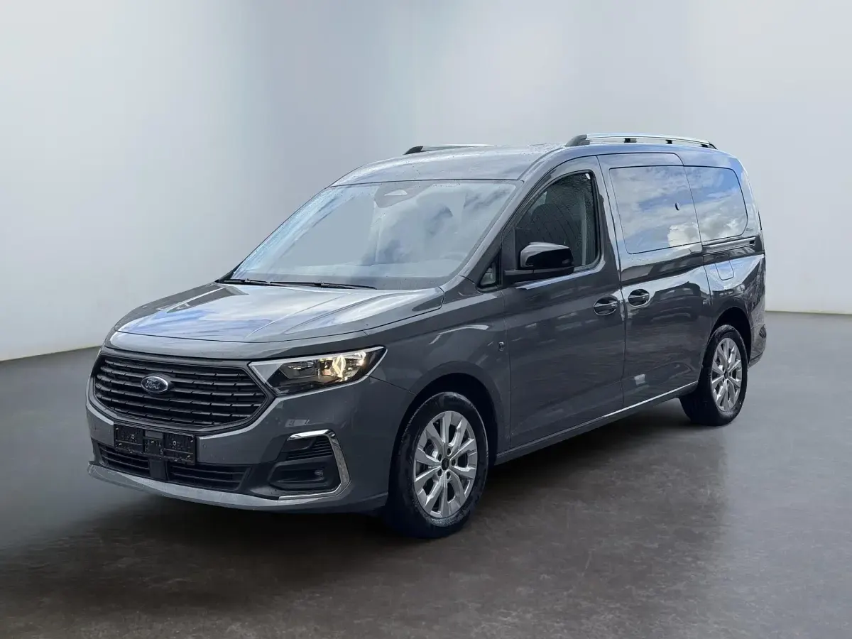 Gebraucht Ford Tourneo Titanium 116 PS (85 kW) 2026 Van / Kleinbus