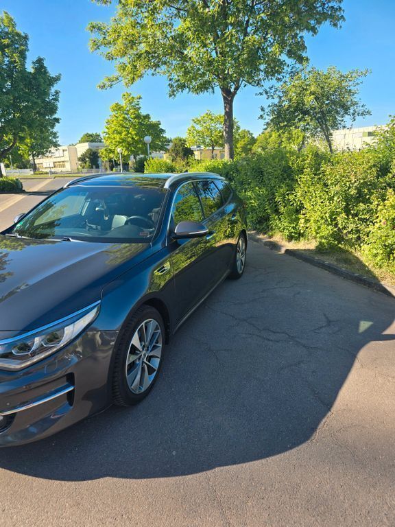 Grau Gebraucht 2017 Kia Optima Edition 7 Kombi | 12.800 € (Fairer Preis) - Bild 1/4