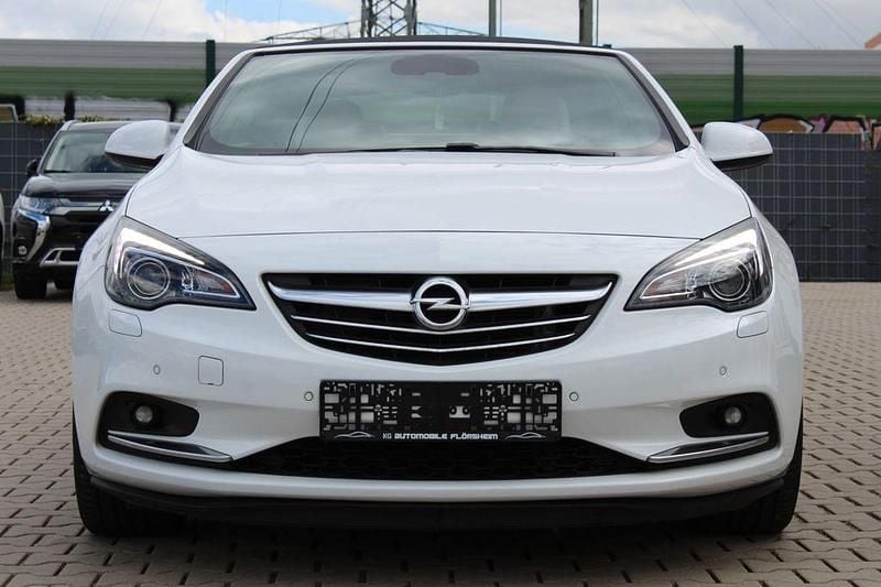 Gebraucht Opel Cascada 140 PS (102 kW) 2016 Weiß Cabrio