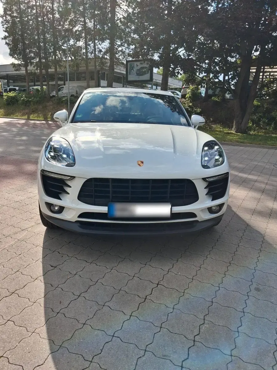 Gebraucht Porsche Macan 252 PS (185 kW) 2018 Weiß SUV