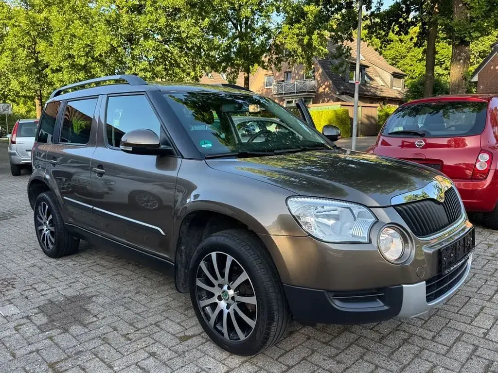 Gebraucht Skoda Yeti Plus Edition 105 PS (77 kW) 2012 Braun SUV