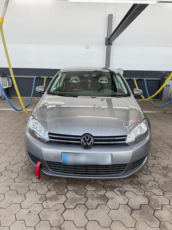 Gebraucht VW Golf VI 122 PS (89 kW) 2011 Grau Kleinwagen