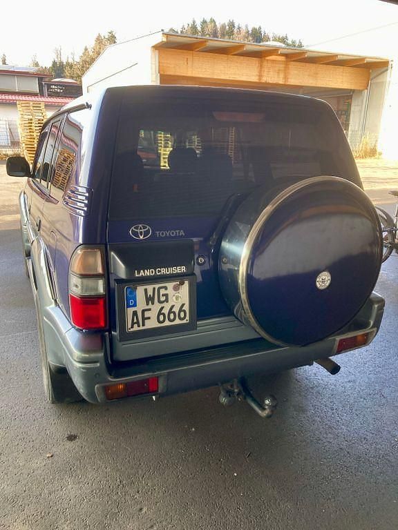 Gebraucht Toyota Land Cruiser 125 PS (91 kW) 1998 Blau SUV