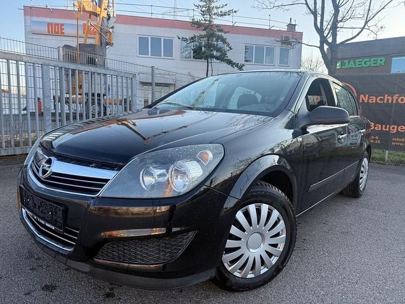 Gebraucht Opel Astra 90 PS (66 kW) 2009 Schwarz Limousine