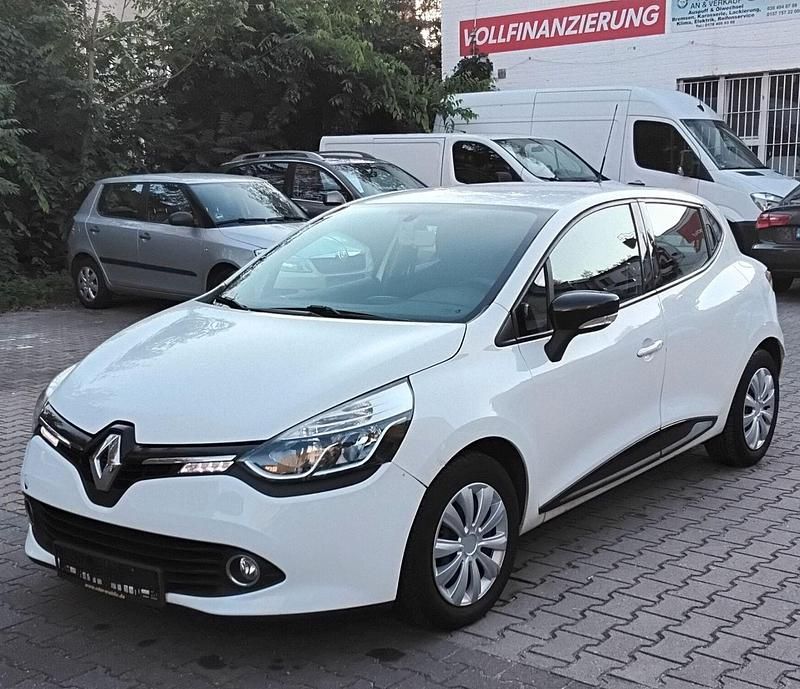 Weiß Gebraucht 2014 Renault Clio IV Dynamique Kleinwagen | 5.850 € (Fairer Preis) - Bild 1/4