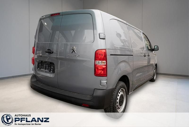 Gebraucht Peugeot Expert Premium 144 PS (105 kW) 2022 Silber Van