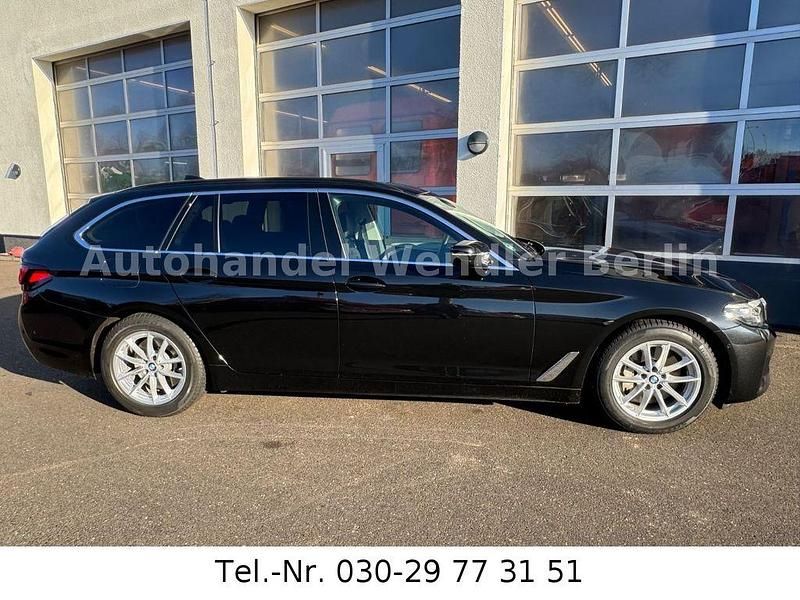 Gebraucht BMW 530 Performance 286 PS (210 kW) 2023 Schwarz Kombi