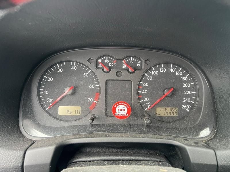 Gebraucht VW Golf IV 101 PS (74 kW) 1999 Grau Kleinwagen