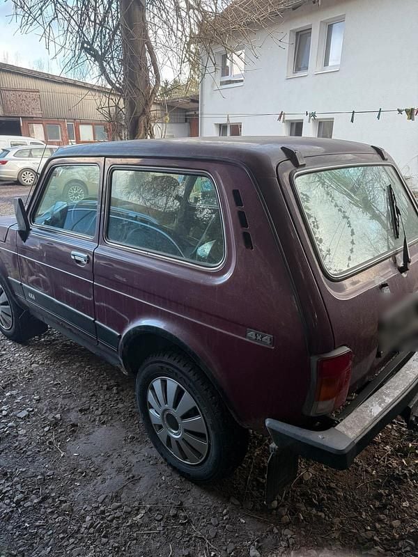 Second-hand Lada niva 82 CP (60 kW) 2005 SUV