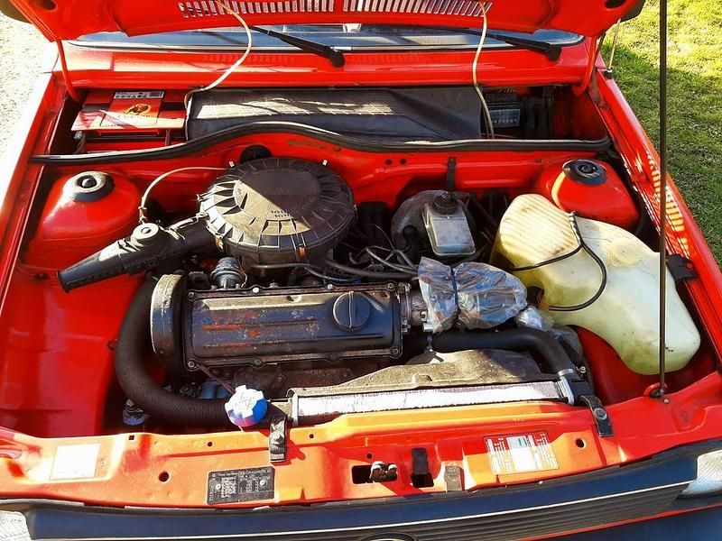 Gebraucht VW Polo 50 PS (36 kW) 1983 Rot Kombi