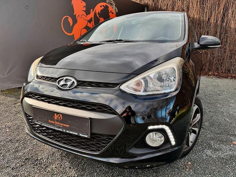 Gebraucht Hyundai i10 67 PS (49 kW) 2016 Schwarz Kleinwagen