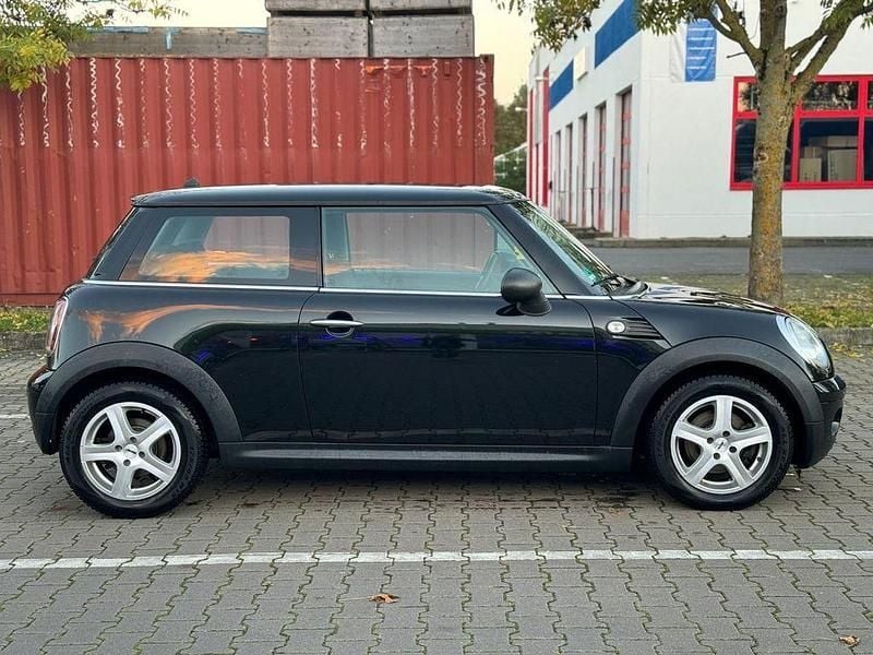 Gebraucht Mini ONE 75 PS (55 kW) 2009 Schwarz Kleinwagen