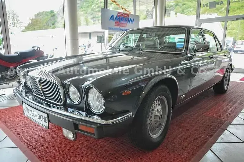 Gebraucht Jaguar XJ12 264 PS (194 kW) 1991 Grau Limousine