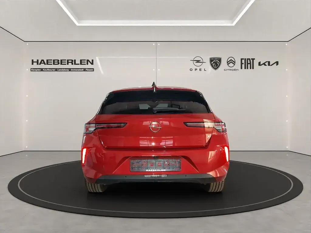 Gebraucht Opel Astra Enjoy 131 PS (96 kW) 2023 Rot Kleinwagen