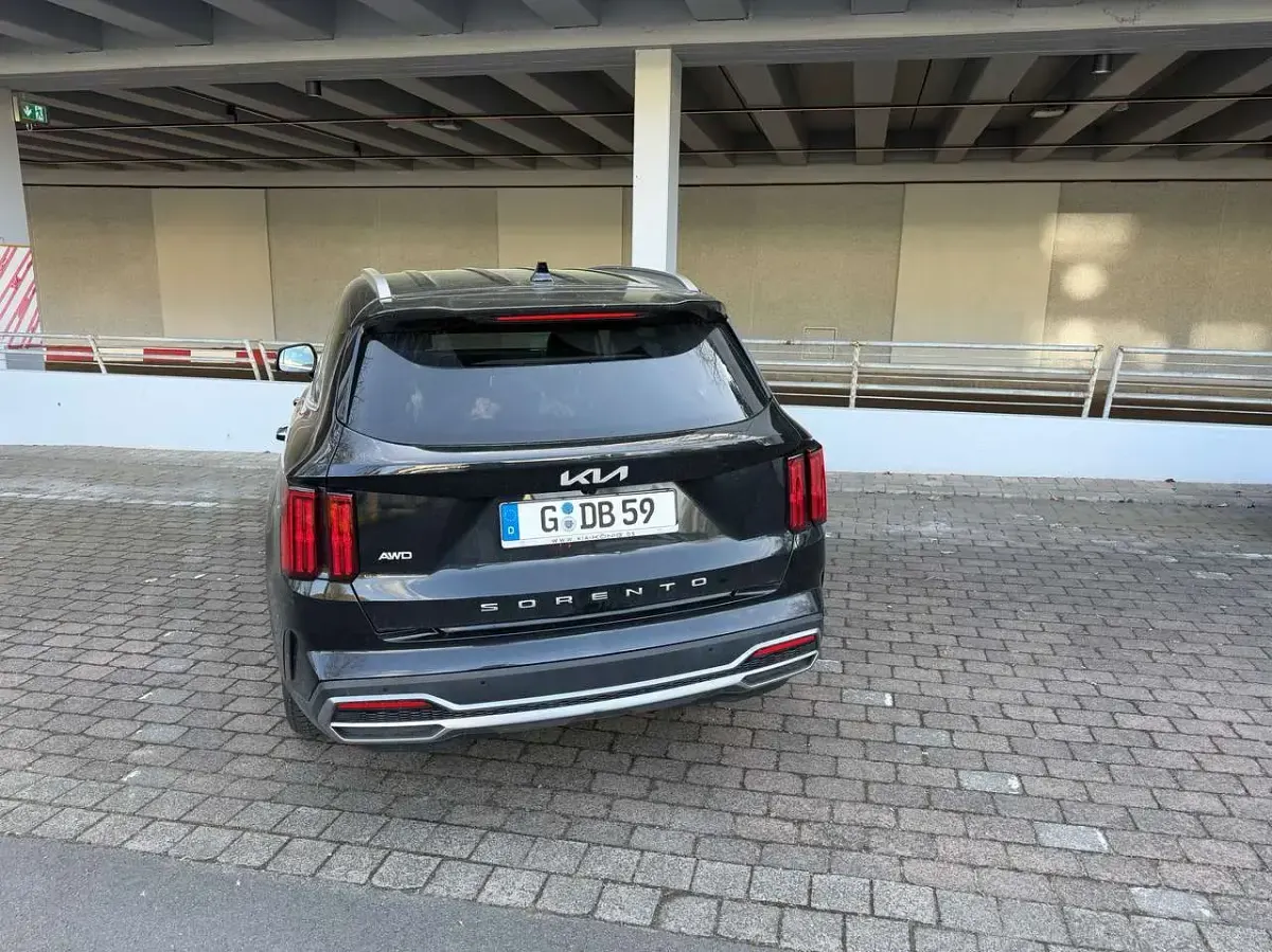 Gebraucht Kia Sorento Platinum 202 PS (148 kW) 2021 Schwarz SUV