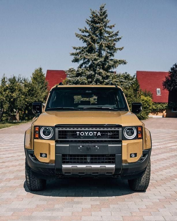 Neu Toyota Prado Edition 280 PS (205 kW) 2025 Beige SUV