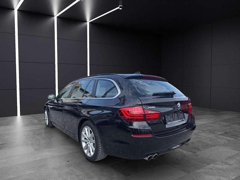 Gebraucht BMW 520 190 PS (139 kW) 2015 Schwarz Kombi