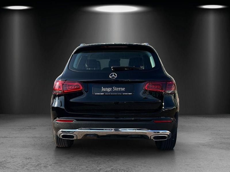 Gebraucht Mercedes GLC300e Business 211 PS (155 kW) 2021 Schwarz SUV