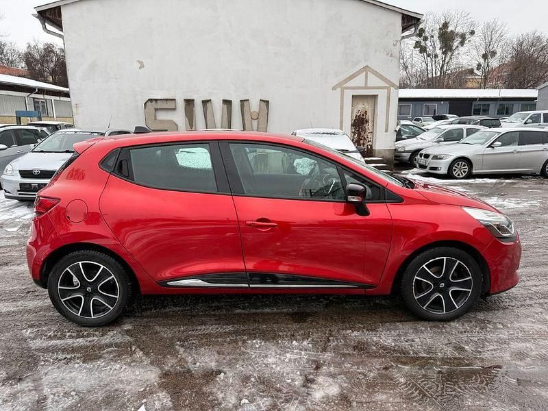 Gebraucht Renault Clio IV 90 PS (66 kW) 2013 Rot Limousine