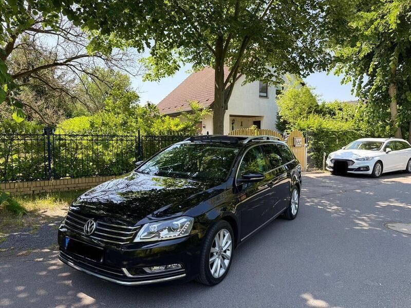 Schwarz Gebraucht 2013 VW Passat Highline Kombi | 7.450 € (Superpreis) - Bild 1/4