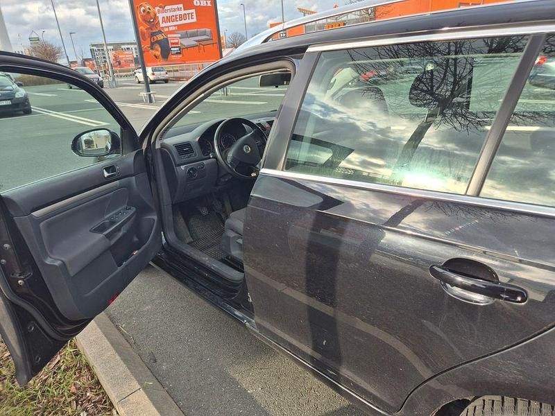 Gebraucht VW Golf VI Comfortline 140 PS (102 kW) 2009 Schwarz Kleinwagen