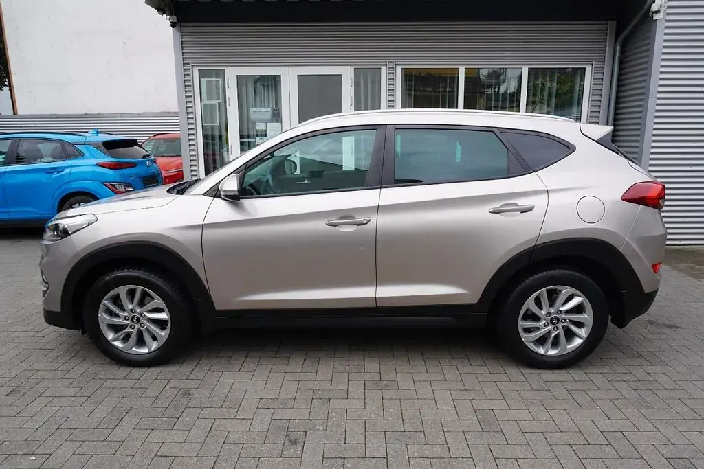 Gebraucht Hyundai Tucson 177 PS (130 kW) 2017 Silber SUV