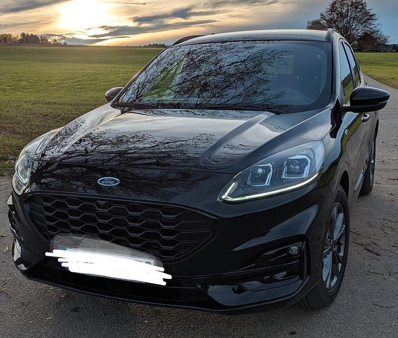 Schwarz Gebraucht 2021 Ford Kuga ST-Line SUV | 21.900 € (Fairer Preis) - Bild 1/4