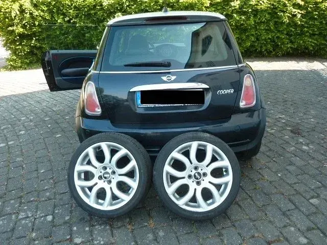 Używany Mini Cooper 116 KM (85 kW) 2005 Czarny Hatchback