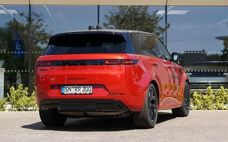 Gebraucht Land Rover Range Rover Sport SE Dynamic 300 PS (220 kW) 2024 Rot SUV
