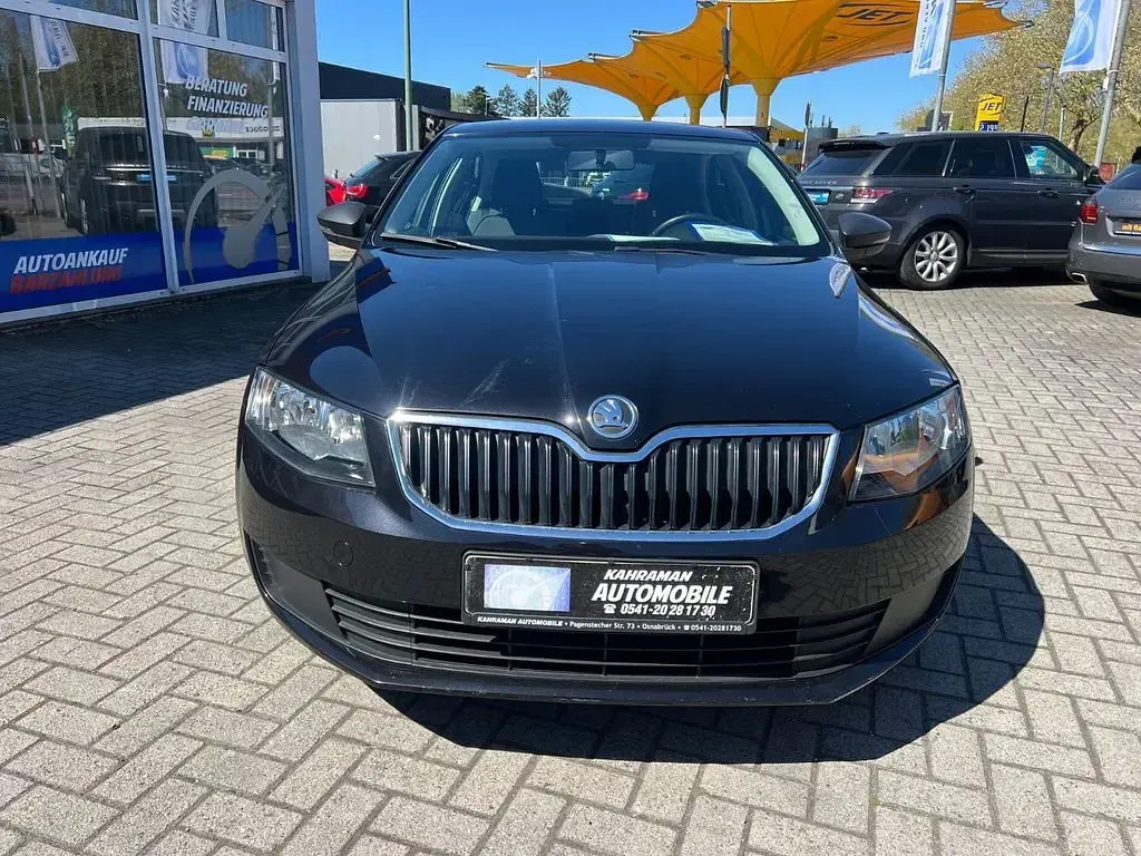 Gebraucht Skoda Octavia Active 105 PS (77 kW) 2013 Schwarz Limousine