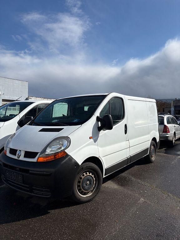 Gebraucht Renault Trafic 82 PS (60 kW) 2006 Weiß Van / Kleinbus