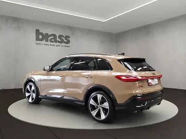 Gebraucht Audi Q5 Ambiente 204 PS (150 kW) 2025 Sakhirgold metallic SUV