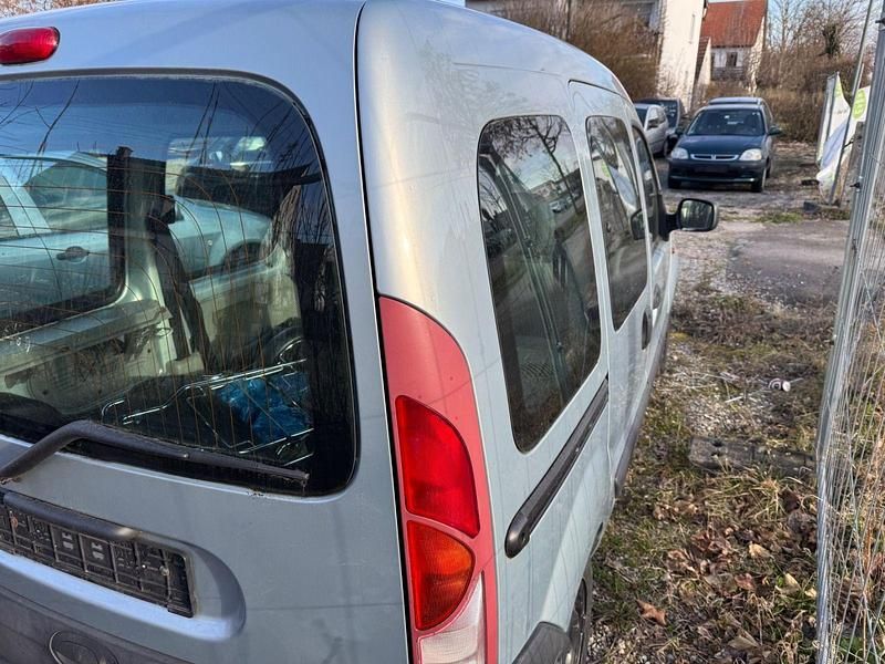 Gebraucht Renault Kangoo Liberty 80 PS (58 kW) 2002 Silber Van / Kleinbus