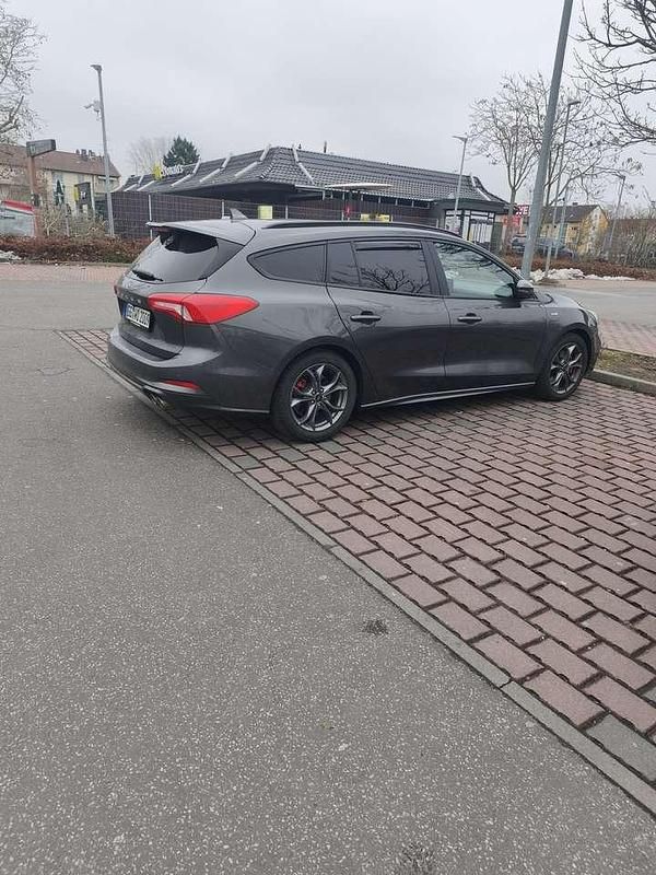 Gebraucht Ford Focus ST-Line X 150 PS (110 kW) 2021 Grau Kombi