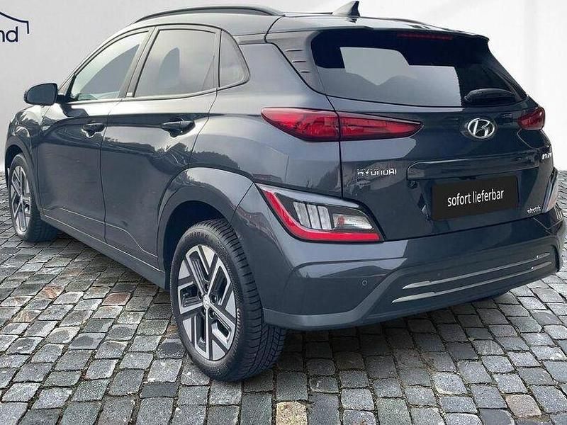 Gebraucht Hyundai Kona Trend 100 kW (136 PS) 2021 Grau SUV