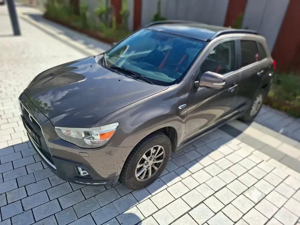 Gebraucht Mitsubishi ASX 150 PS (110 kW) 2013 Braun SUV